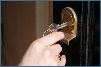 Safe Key Shop Bellflower, CA 562-263-5455 - 7-door-unlock